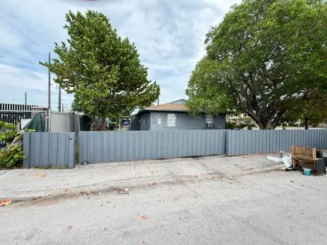 714 S H Street, Lake Worth Beach, FL 33460 - #1