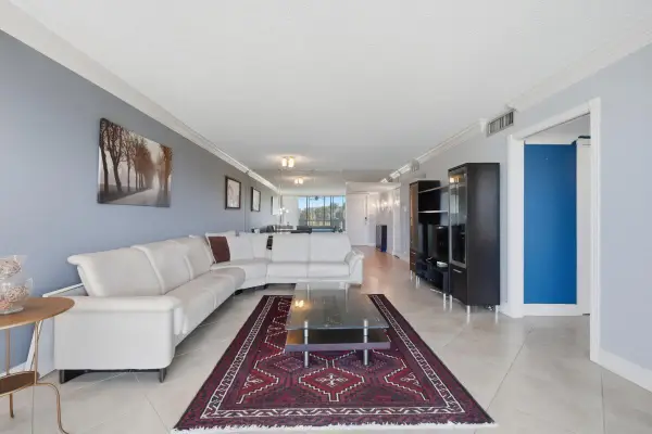 3001 S Palm Aire Drive #206, Pompano Beach, FL 33069
