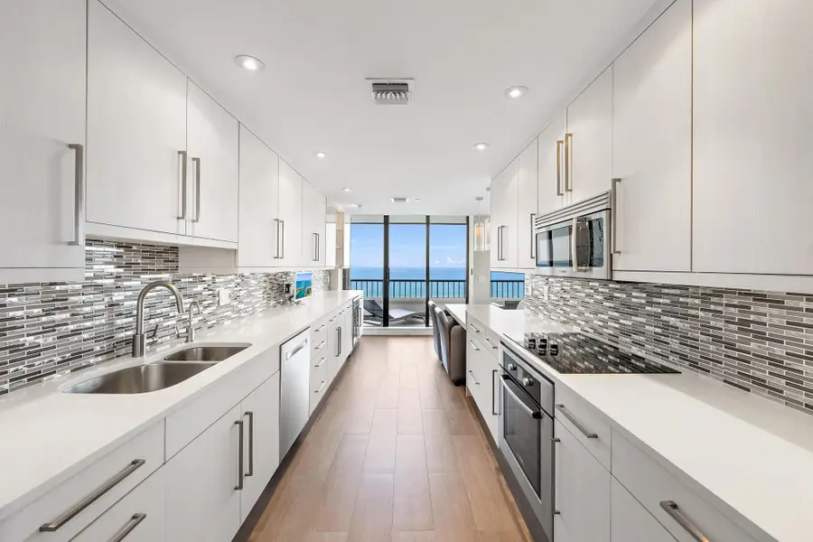 5250 N Ocean Drive #10s, Singer Island, FL 33404 - #2