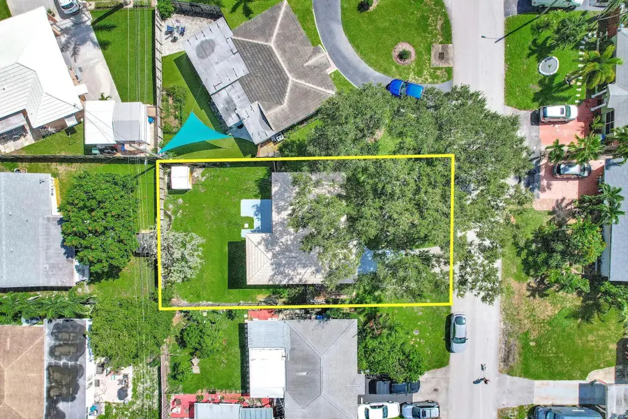 261 NE 45th Street, Oakland Park, FL 33334 - #2