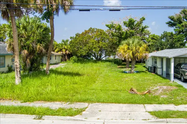 807 N 22nd N Street, Fort Pierce, FL 34950