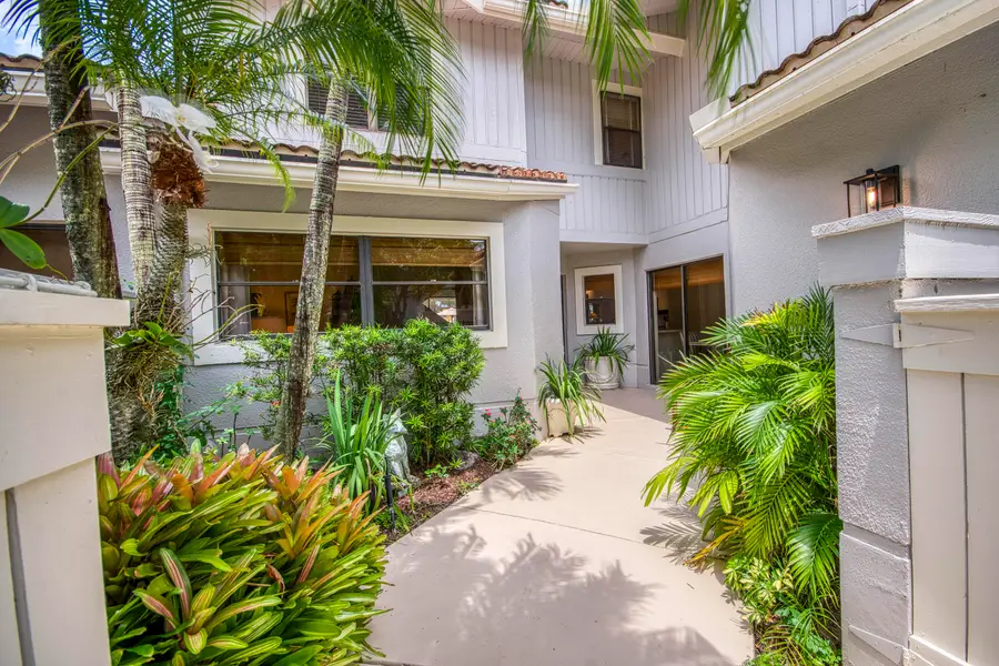 525 Prestwick Circle, Palm Beach Gardens, FL 33418 - #2