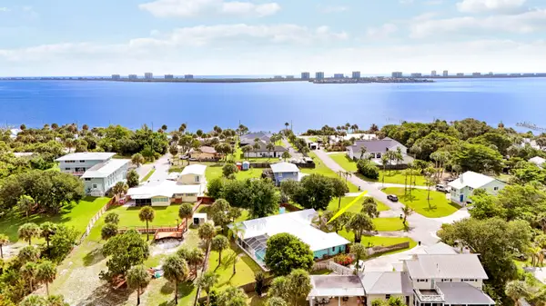 12744 Refuge Lane, Jensen Beach, FL 34957