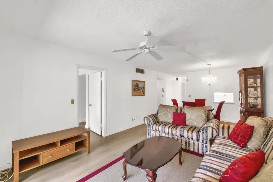 301 Cambridge Road #202, Hollywood, FL 33024 - #2