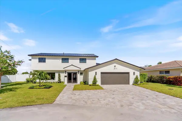 3711 NE 27th Avenue, Lighthouse Point, FL 33064