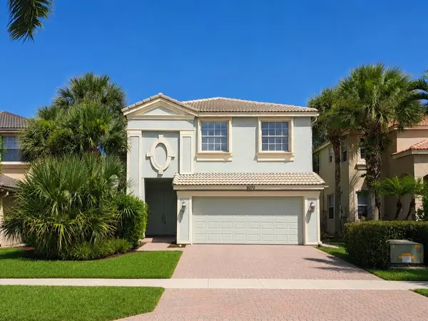 9070 Dupont Place, Wellington, FL 33414