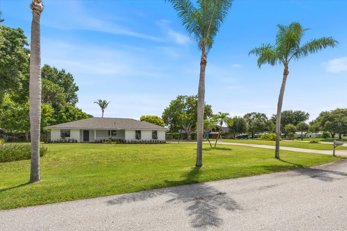 621 NE Town Terrace, Jensen Beach, FL 34957 - #1