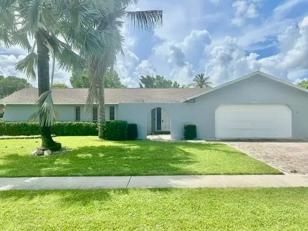 12758 Guilford Circle, Wellington, FL 33414