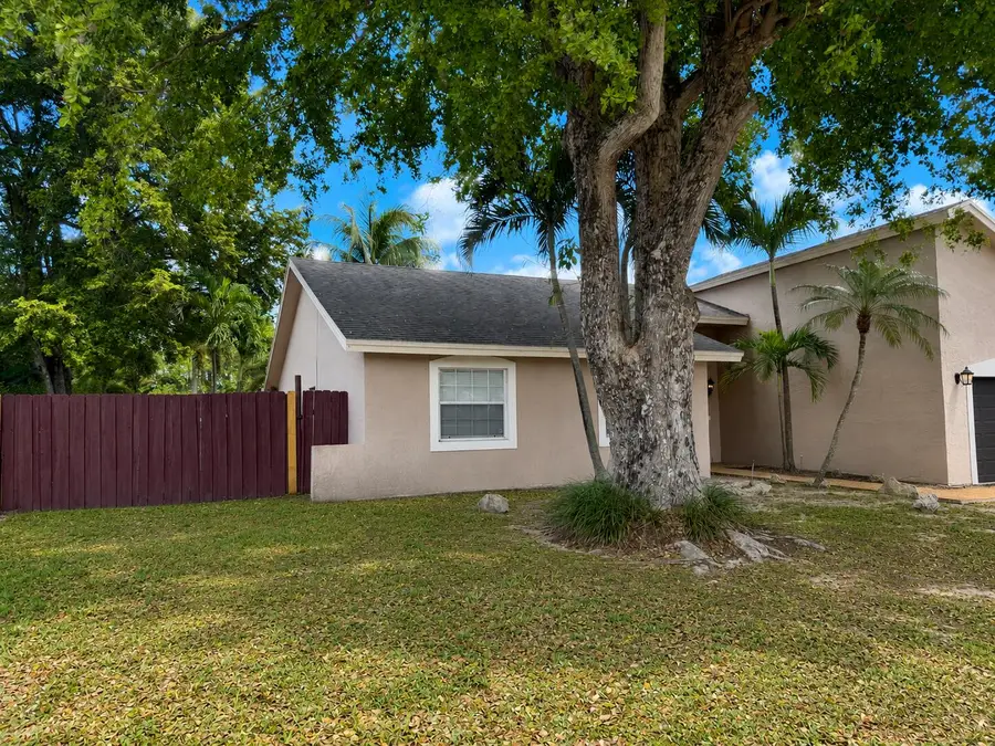 Address Withheld By Seller, Lauderhill, FL 33351 - #2