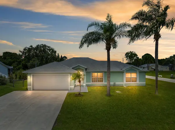 2297 SE Marsh Avenue, Port St Lucie, FL 34952