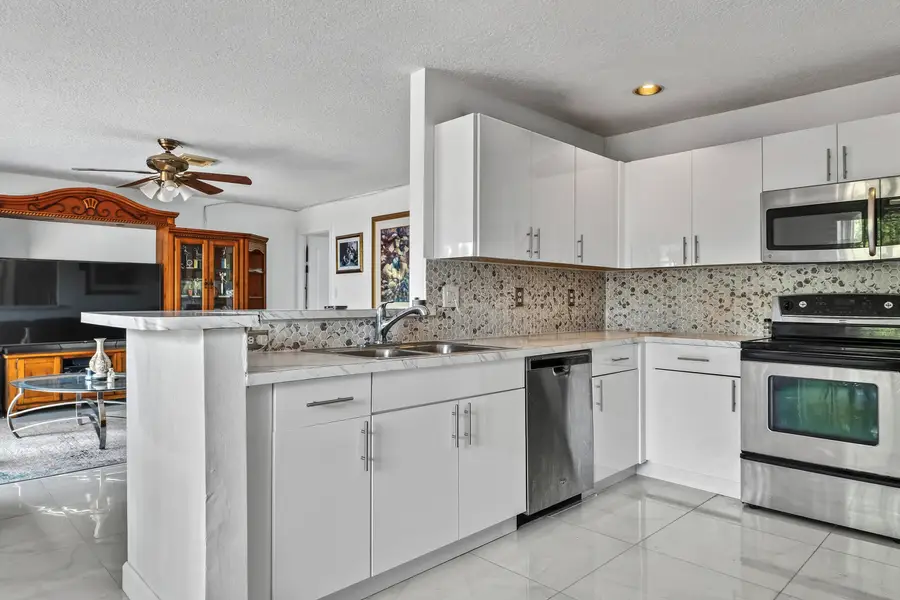 10334 SW 164th Place, Miami, FL 33196 - #2