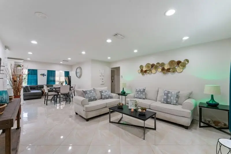 4184 NW 52nd Avenue, Lauderdale Lakes, FL 33319 - #1