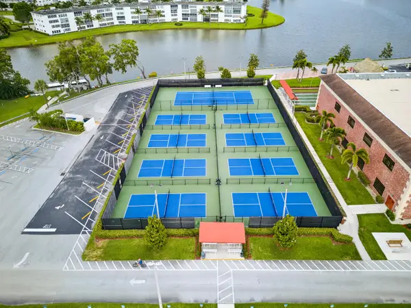 50 Suffolk B #50, Boca Raton, FL 33434