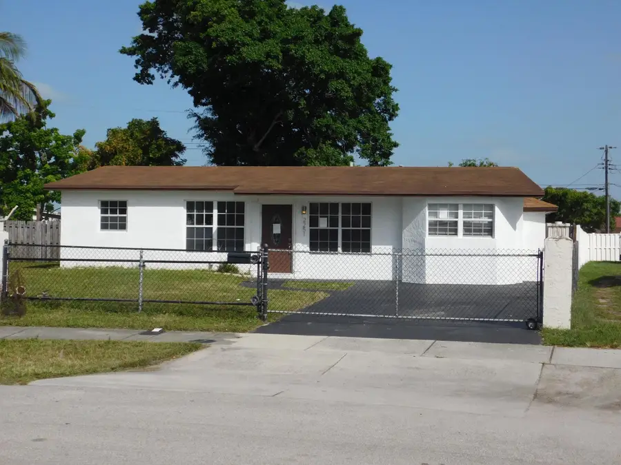 2251 NW 29th Terrace, Fort Lauderdale, FL 33311 - #3