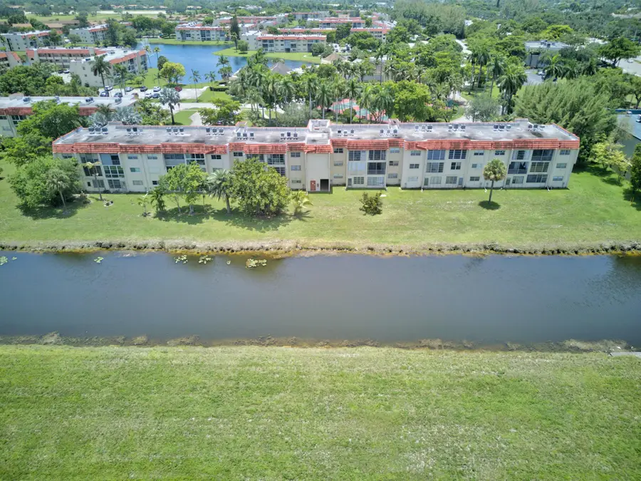 8101 N Sunrise Lakes Drive N #112, Sunrise, FL 33322 - #3