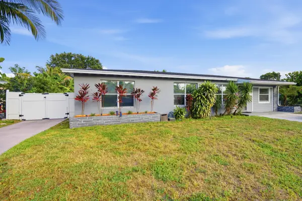 434 Australian Circle, Lake Park, FL 33403