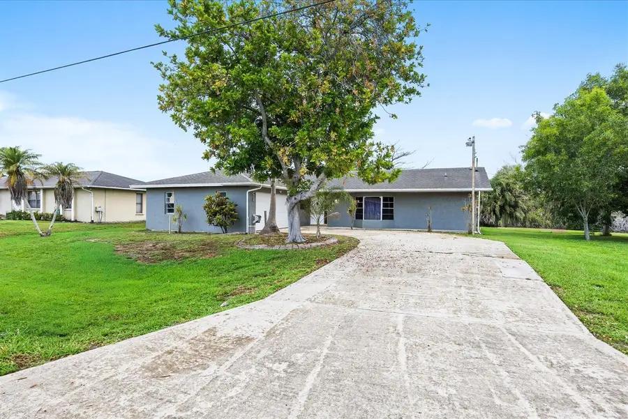 2550 SE Hemsing Street, Port Saint Lucie, FL 34984 - #2