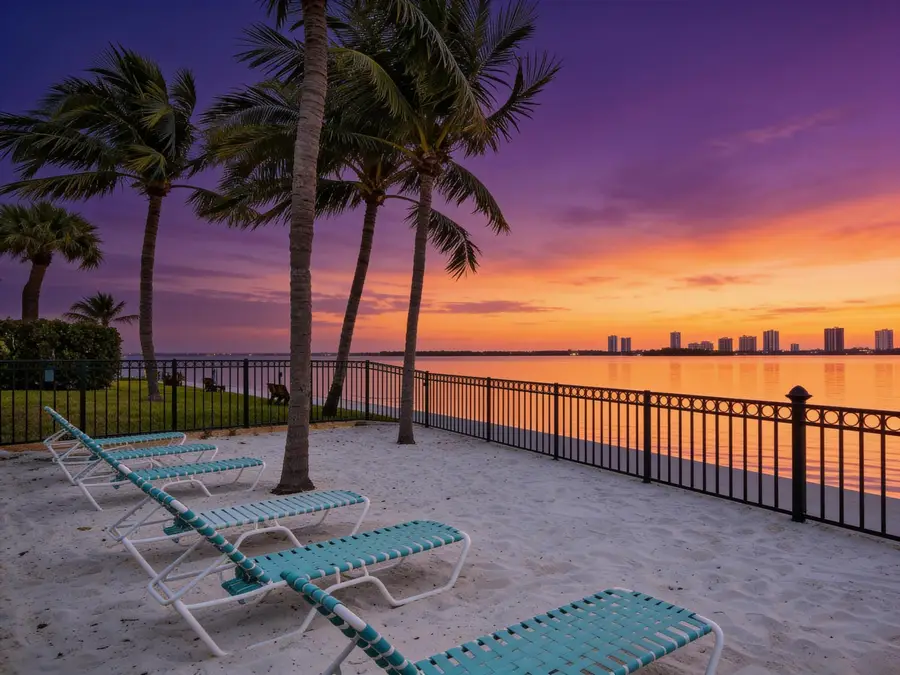 1030 Lake Shore Drive, West Palm Beach, FL 33403 - #3