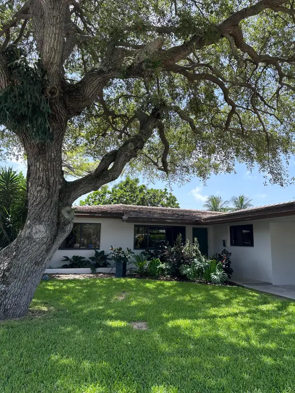 2001 N Victoria Park Road, Fort Lauderdale, FL 33305
