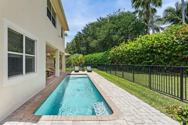 12085 Aviles Circle, Palm Beach Gardens, FL 33418