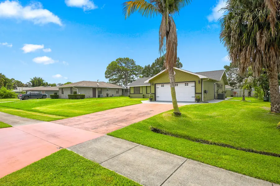 450 SE Thornhill Drive, Port Saint Lucie, FL 34983 - #3