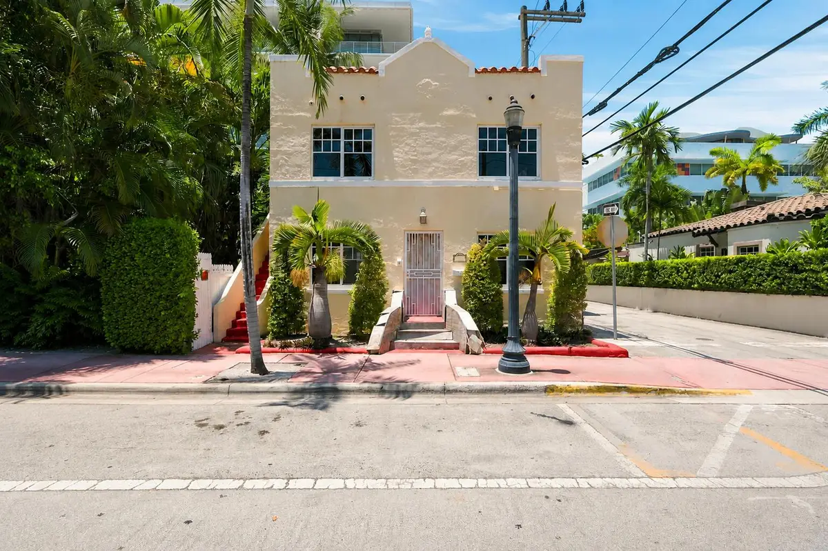 927 SW 4th Street, Miami, FL 33130 - #1