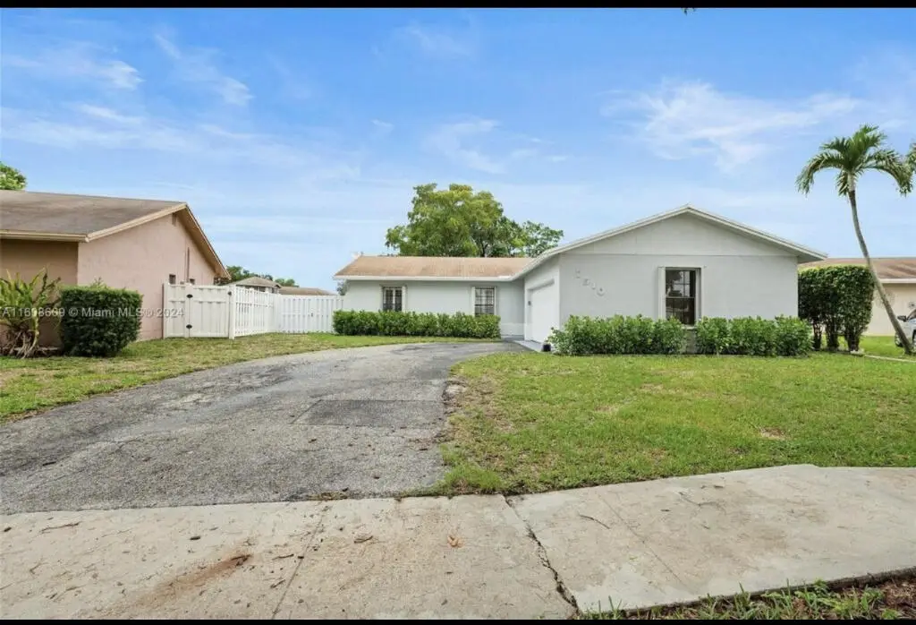 2510 NW 110th Terrace, Sunrise, FL 33322 - #1