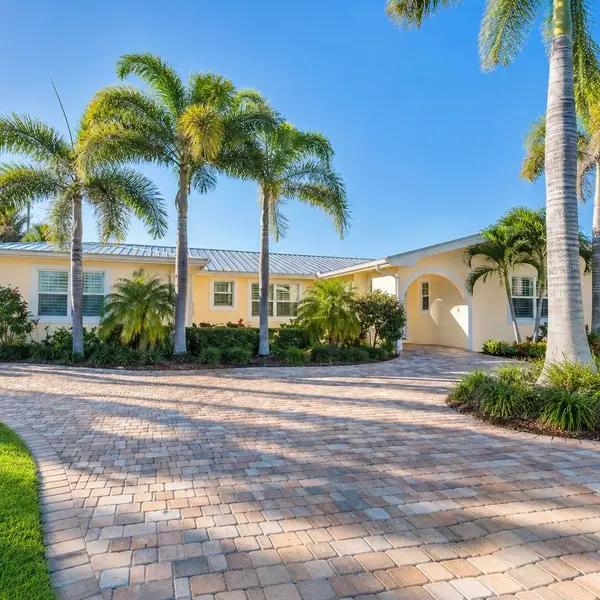 1023 NW Spruce Ridge Drive, Stuart, FL 34994