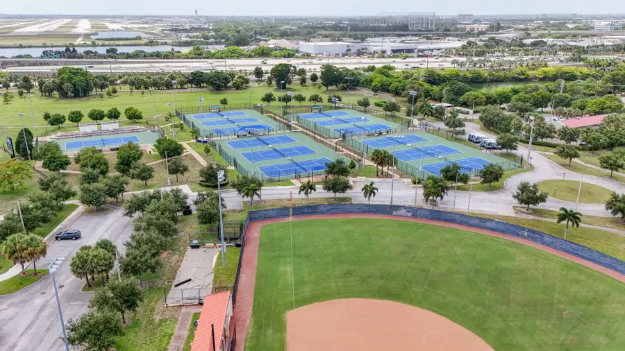 3400 Parker Avenue, West Palm Beach, FL 33405 - #3