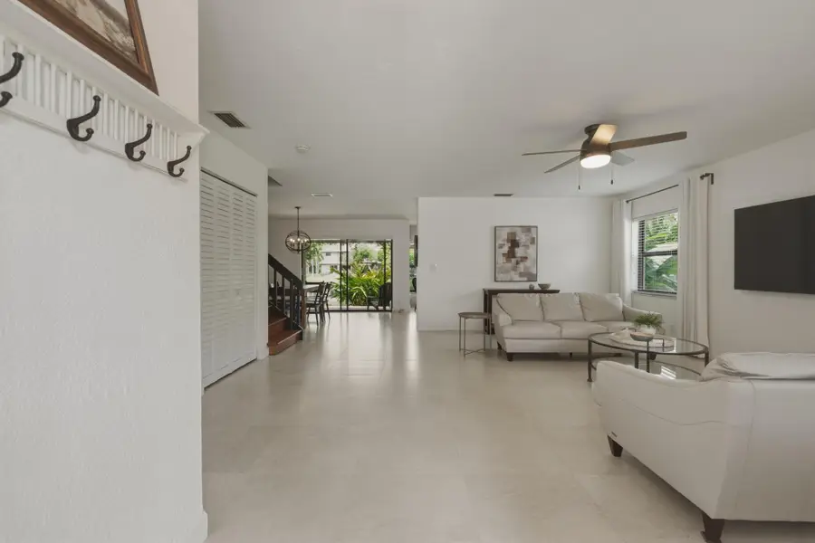 9014 Vineyard Lake Drive, Plantation, FL 33324 - #3