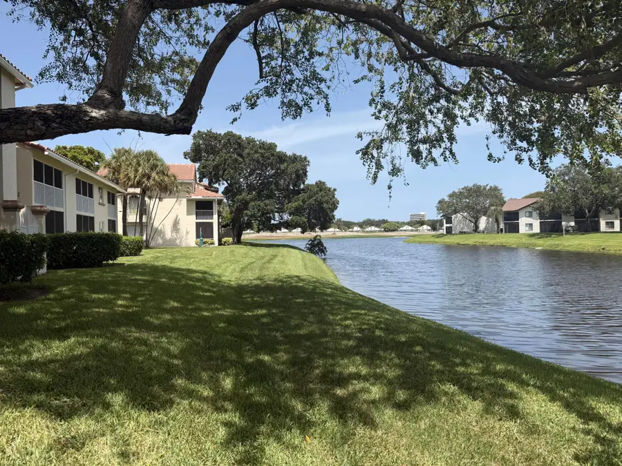 7206 Glenmoor Drive, West Palm Beach, FL 33409 - #2