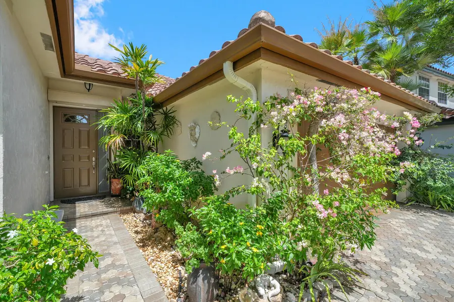 718 NW 177th Avenue, Pembroke Pines, FL 33029 - #3