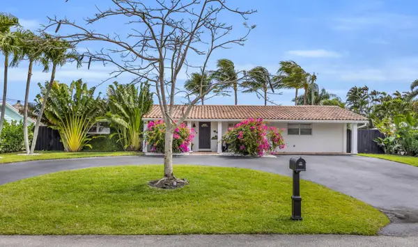 366 Elm Avenue, Tequesta, FL 33469