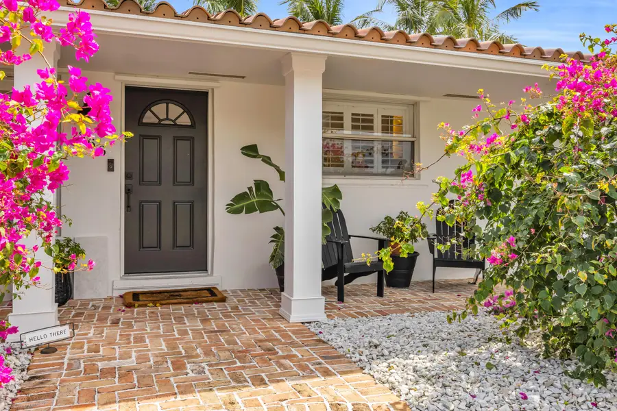 366 Elm Avenue, Tequesta, FL 33469 - #2