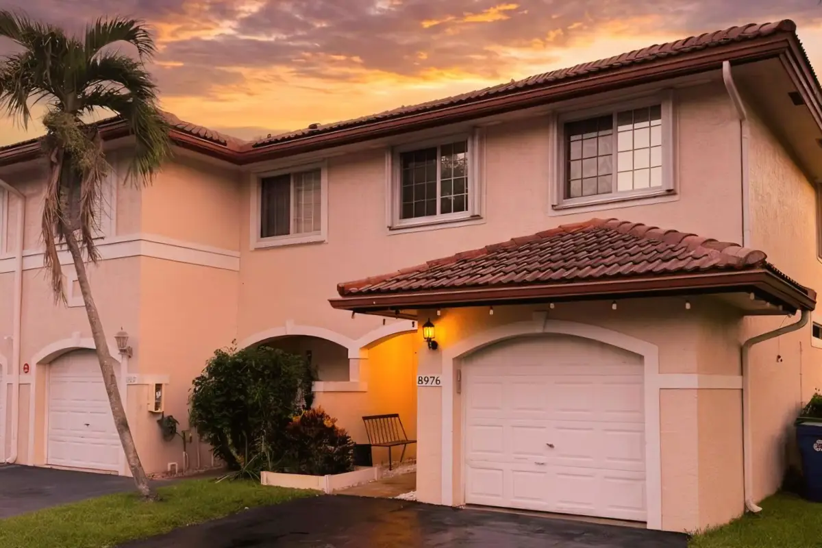 8976 NW 38th Drive, Coral Springs, FL 33065 - #1