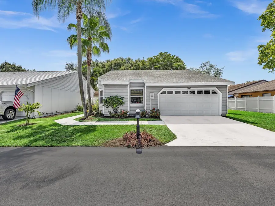 8 Hawthorne Lane, Boynton Beach, FL 33426 - #3