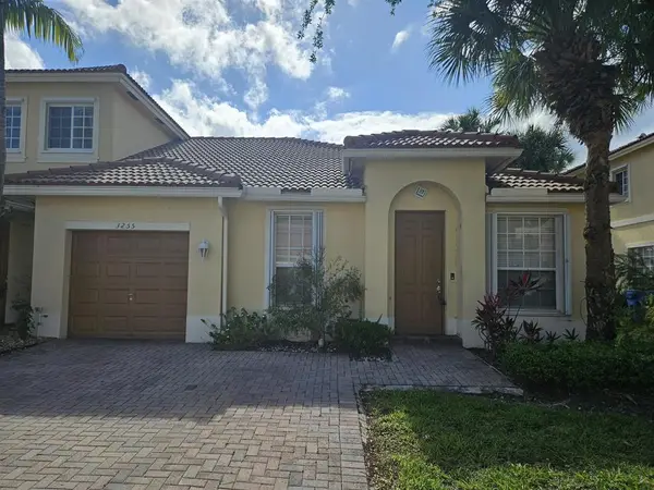 3255 NW 31st Terrace, Oakland Park, FL 33309