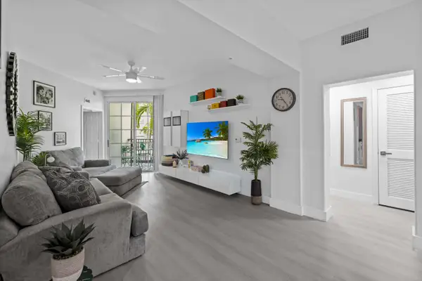 533 NE 3rd Avenue #339, Fort Lauderdale, FL 33301