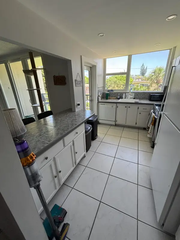 1238 Hillsboro Mile #210, Hillsboro Beach, FL 33062