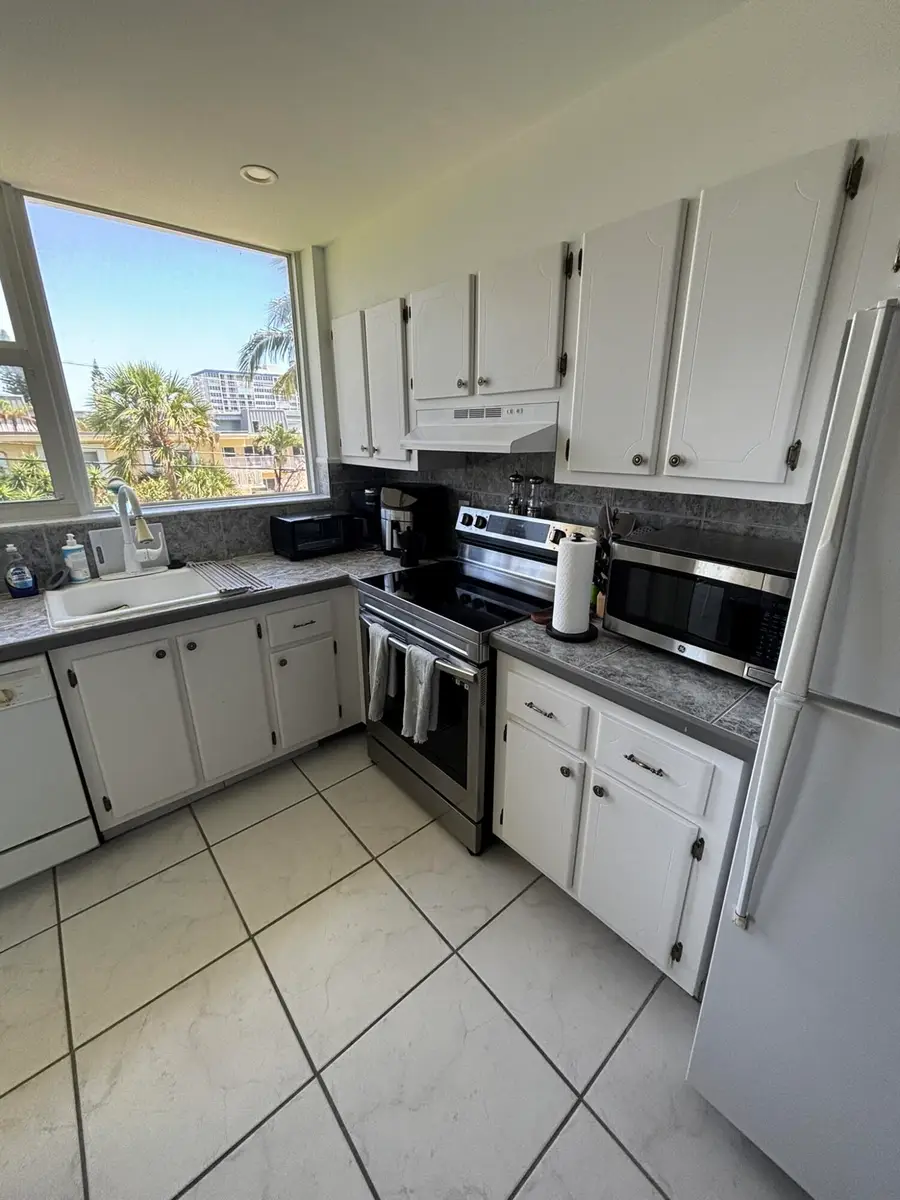 1238 Hillsboro Mile #210, Hillsboro Beach, FL 33062 - #2