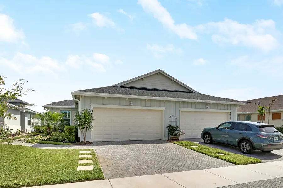 1960 SE Crosswood Way, Port Saint Lucie, FL 34984 - #3