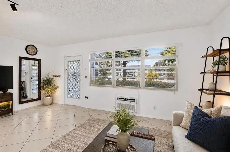 290 Oakridge Q #290, Deerfield Beach, FL 33442 - #2