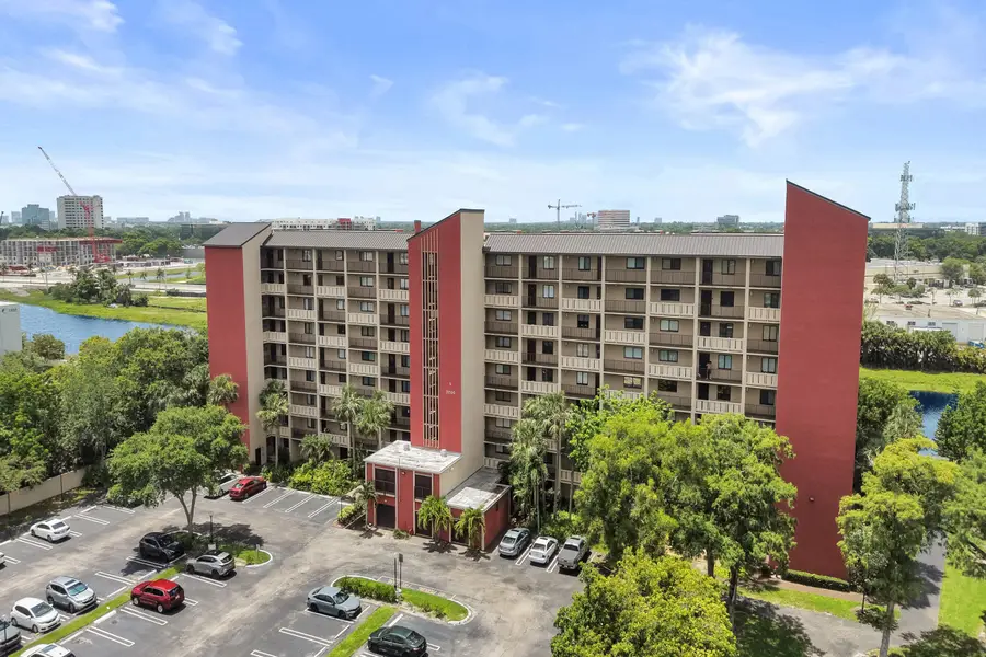 2200 S Cypress Bend Drive #707, Pompano Beach, FL 33069 - #2