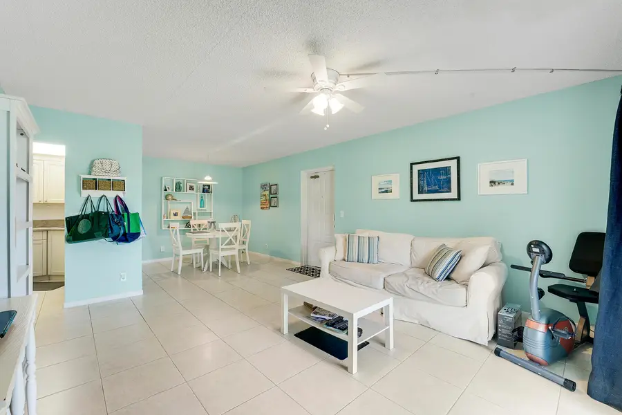 1112 Green Pine Boulevard #G1, West Palm Beach, FL 33409 - #3