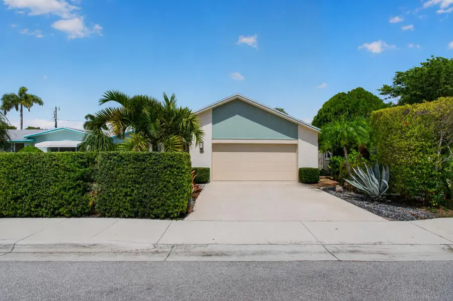 1315 N Lakeside Drive, Lake Worth Beach, FL 33460 - #2