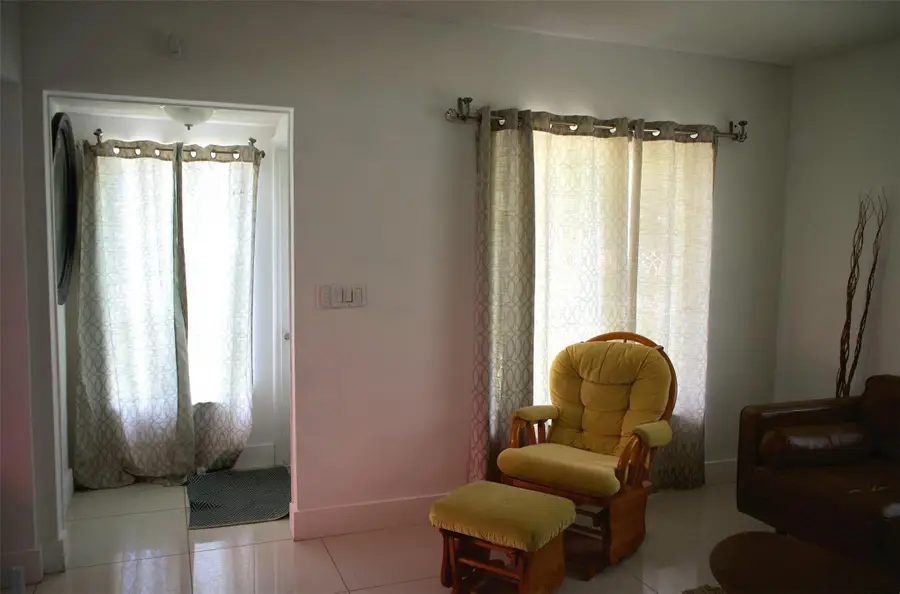 11150 Peachtree Drive, Miami, FL 33161 - #3