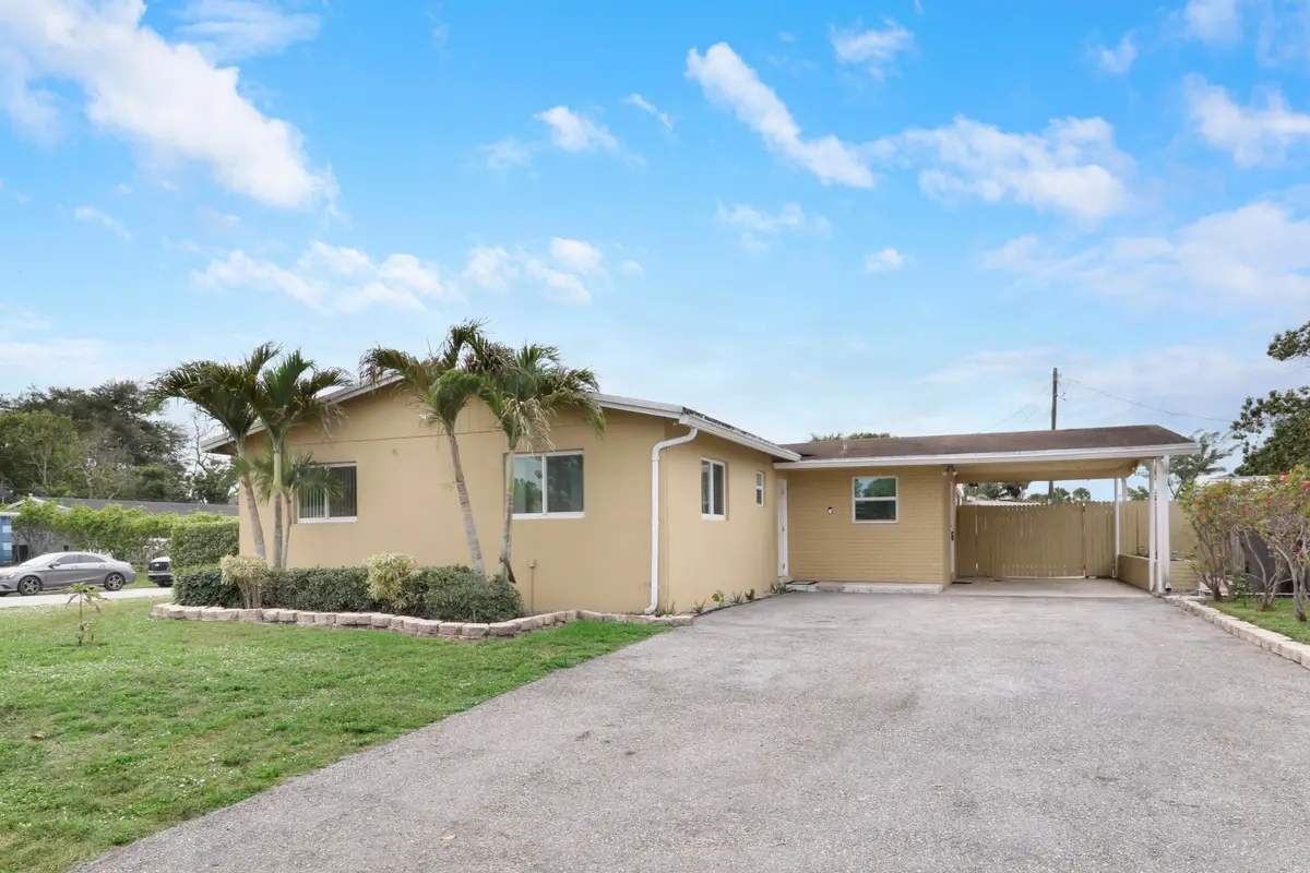 827 Caroline Avenue, West Palm Beach, FL 33413 - #1