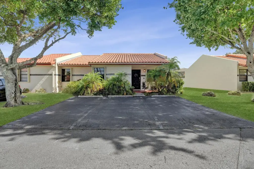 11218 SW 58th Circle, Cooper City, FL 33330 - #1