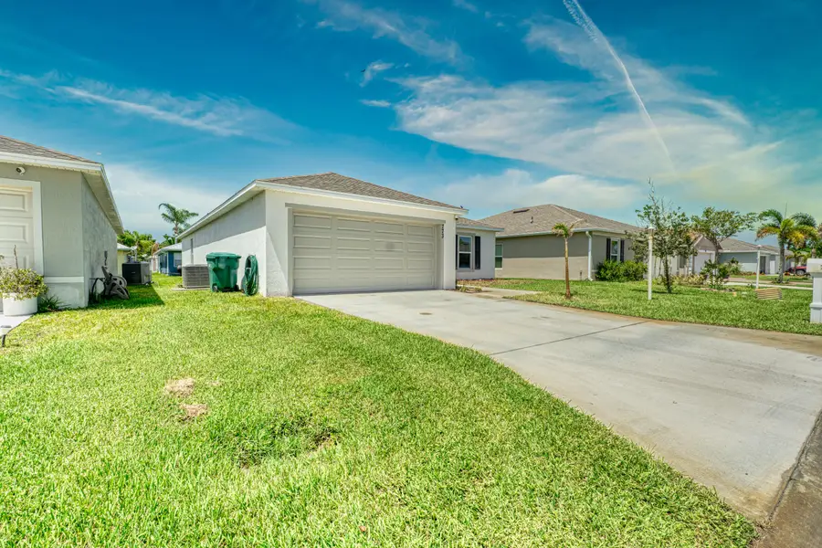 773 SE 25th Drive, Okeechobee, FL 34974 - #2