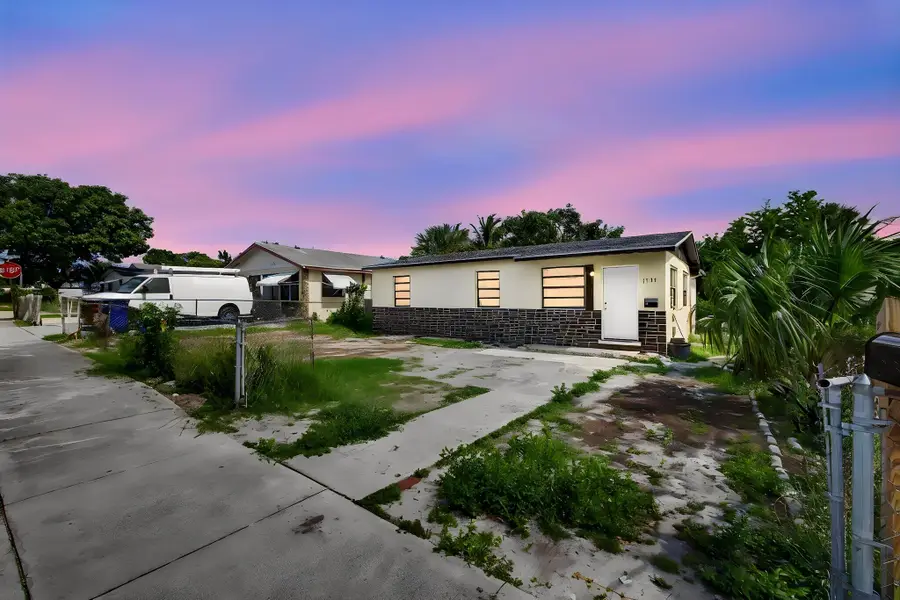 1511 W 32nd Street, Riviera Beach, FL 33404 - #2